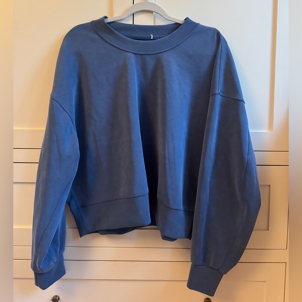Lululemon Perfectly Oversized SoftStreme Cropped Crew Pitch Blue Size 10